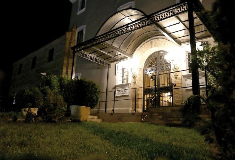 منتجع Borgo Pilotti Hotel & Restaurant