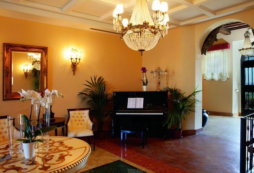 منتجع Borgo Pilotti Hotel & Restaurant