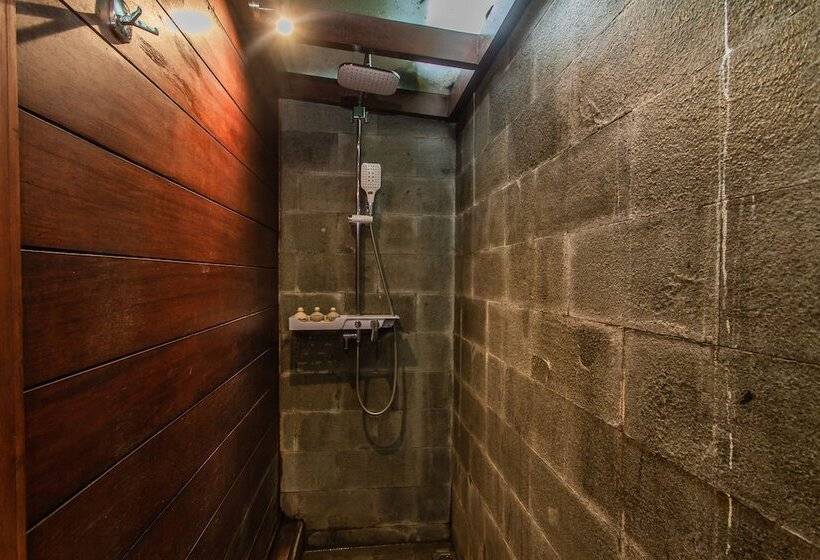 בית מלון כפרי Batu Agung Villas