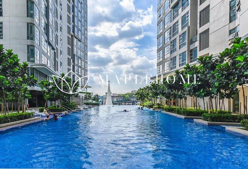 Отель The Robertson Kuala Lumpur