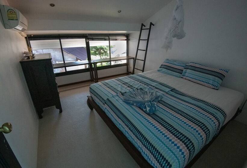 Отель Sai Naam Lanta Residence