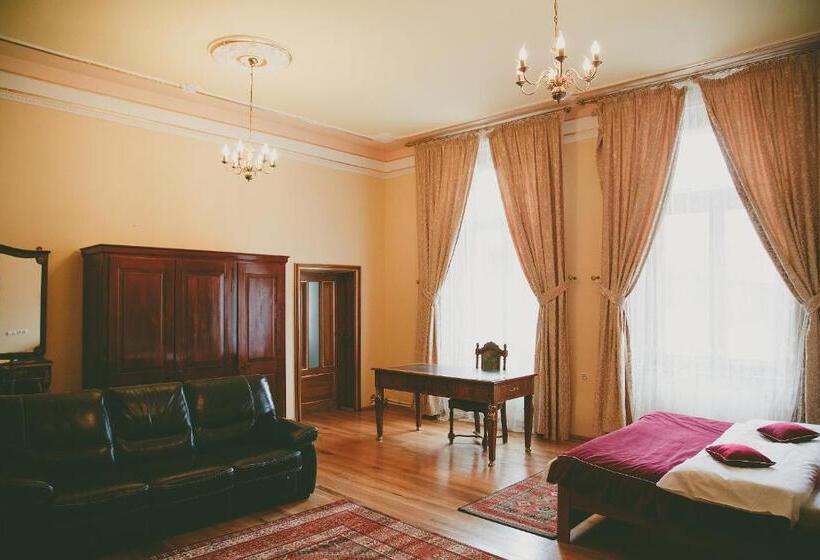 Общежитие Conac Polizu