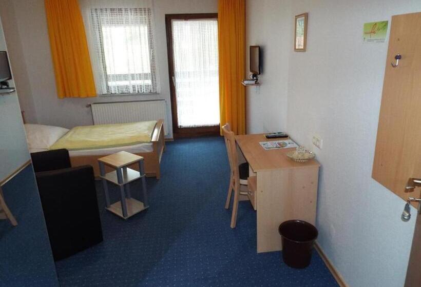 Общежитие Garni Zum Reinhardswald