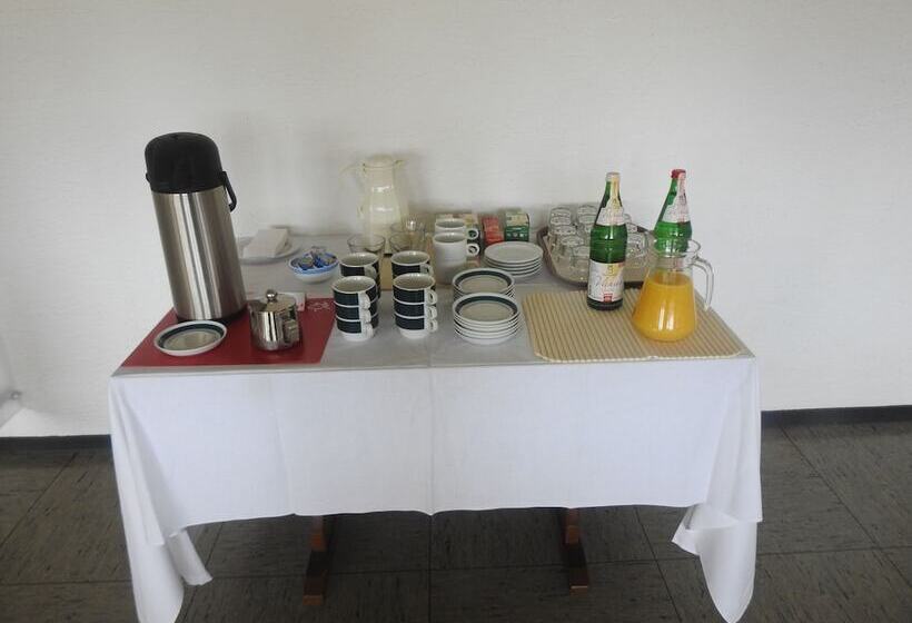 فندق صغير Garni Zum Reinhardswald