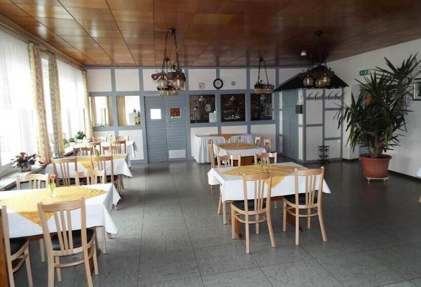 Общежитие Garni Zum Reinhardswald