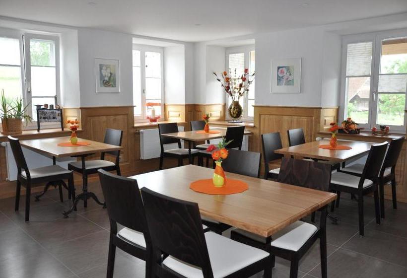 הוסטל Le Relais Du Château Monney