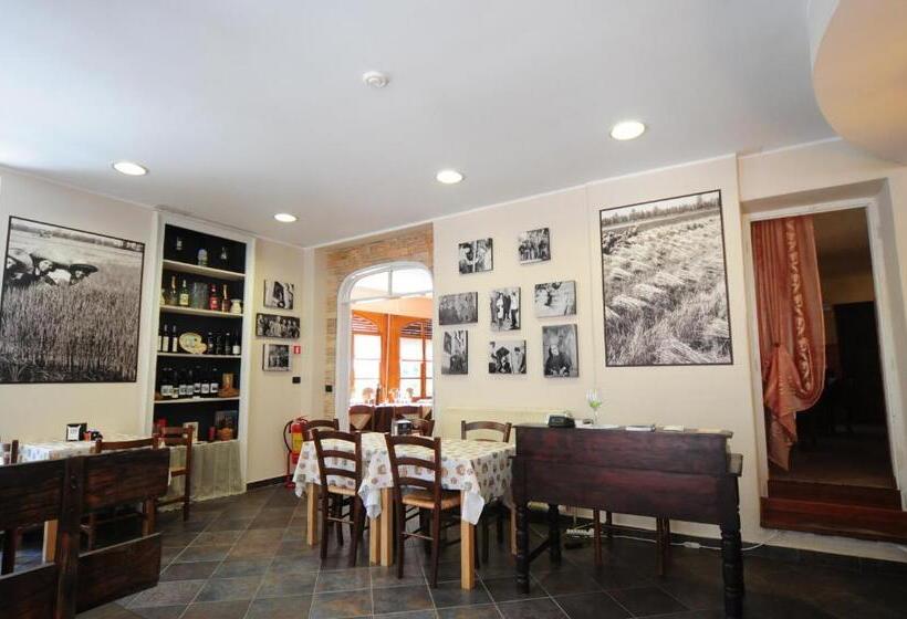 호스텔 Locanda Del Pittore