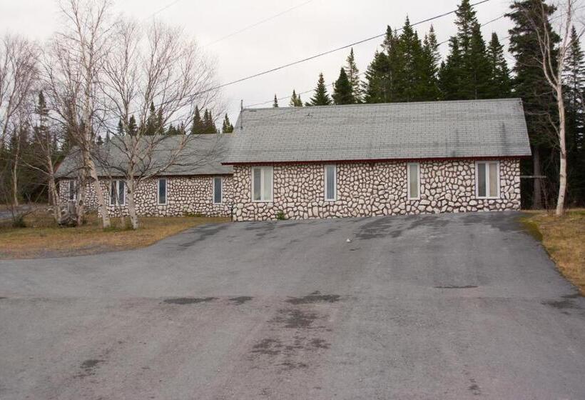 호스텔 Mayflower Inn