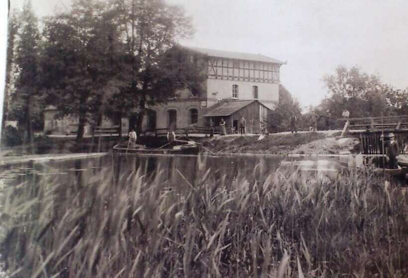 הוסטל Mühle Tornow Am Wentowsee