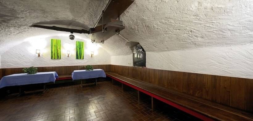 Bamboohouse Motel Riazzino