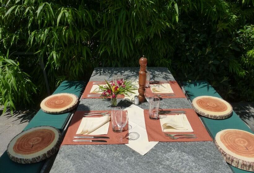 Bamboohouse Motel Riazzino