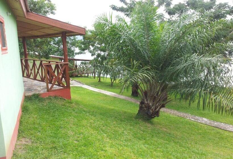 Bed and Breakfast Cocoa Village Guesthouse