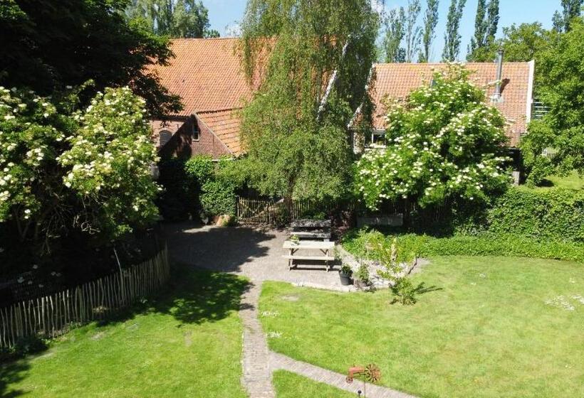 ベッドアンドブレックファースト De Zeeuwsche Hoeve