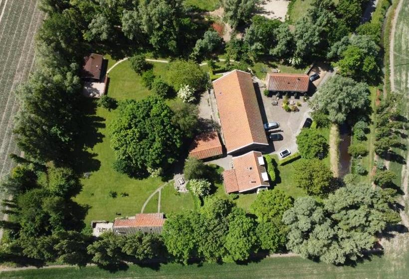 Bed and Breakfast De Zeeuwsche Hoeve