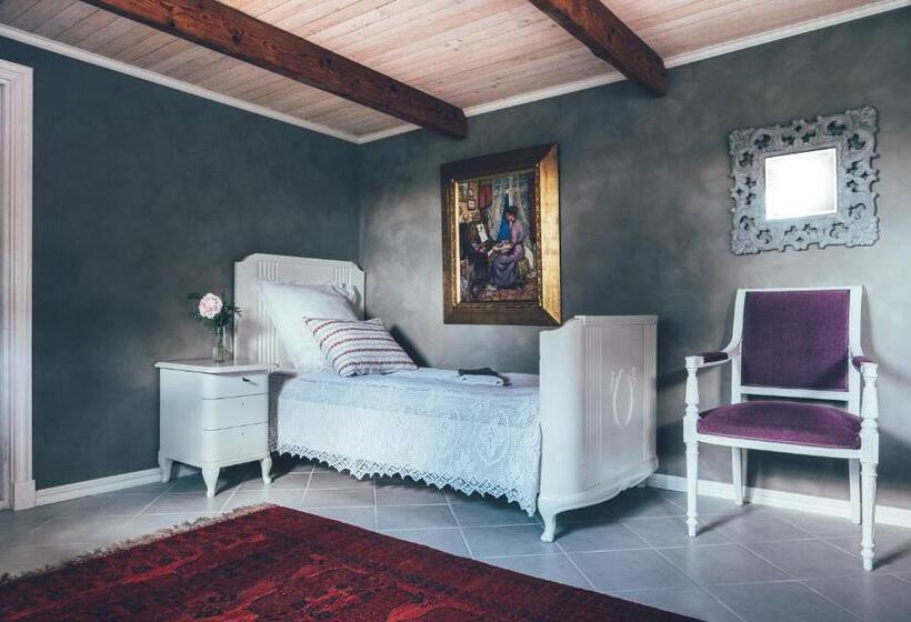 住宿加早餐  Farmors Lada