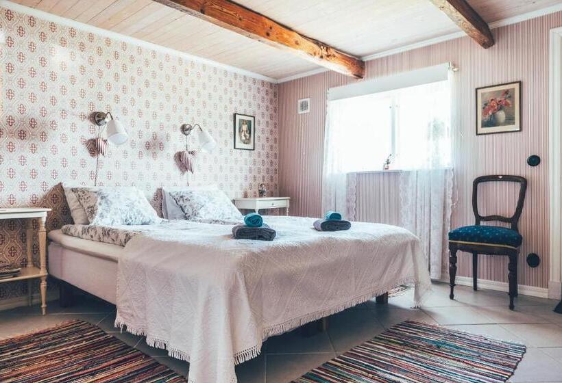 住宿加早餐  Farmors Lada