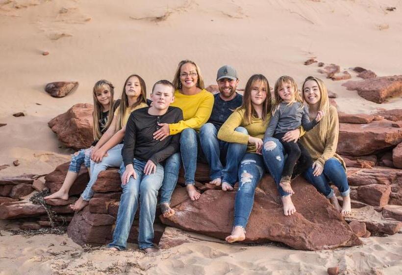 مبيت وإفطار The Lookout Inn