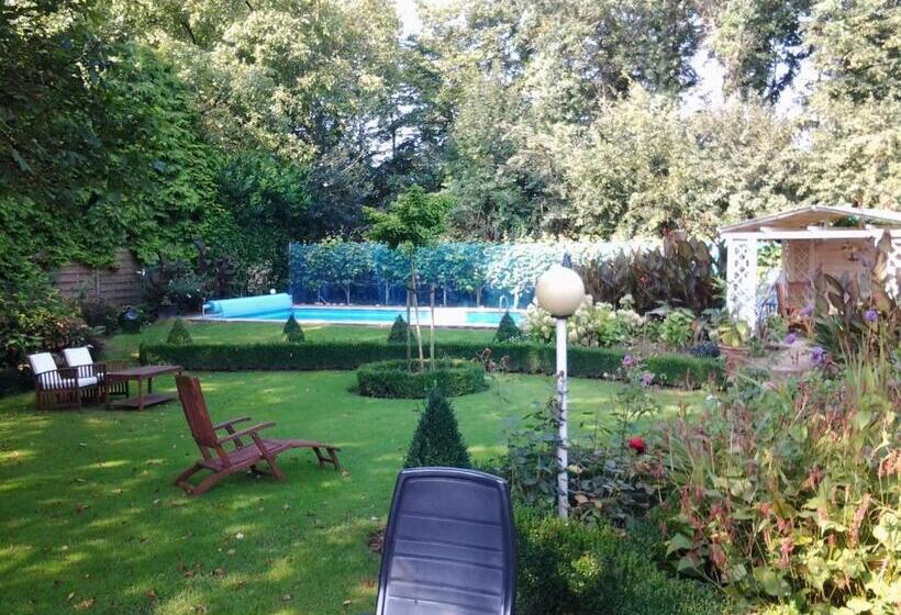 مبيت وإفطار Vakantie Appartementen Engelen