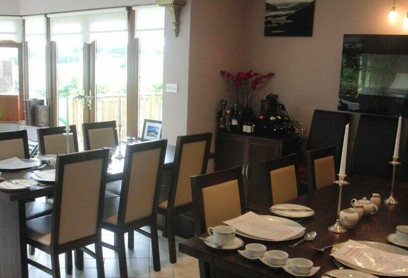 مبيت وإفطار Woodlands House