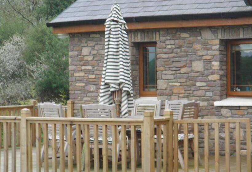 مبيت وإفطار Woodlands House