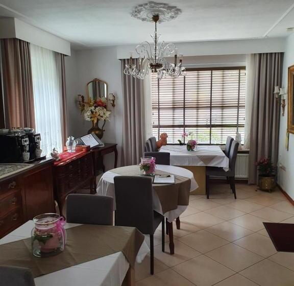 Erbuca Bed And Breakfast