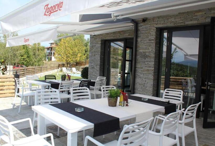 Family Hotel Friends Villa