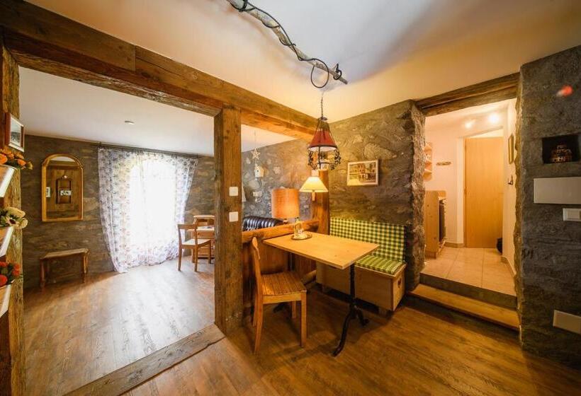 ホテル Albergo Ristorante Miralago