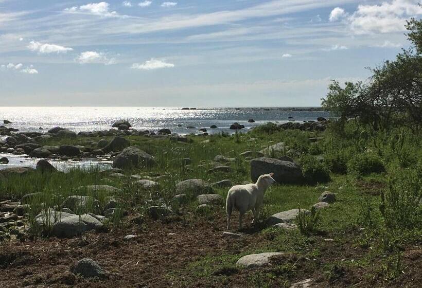 فندق Bodelssons By The Sea