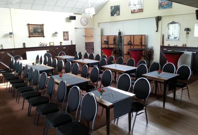 فندق Café Restaurant Snackbar Beerzerveld