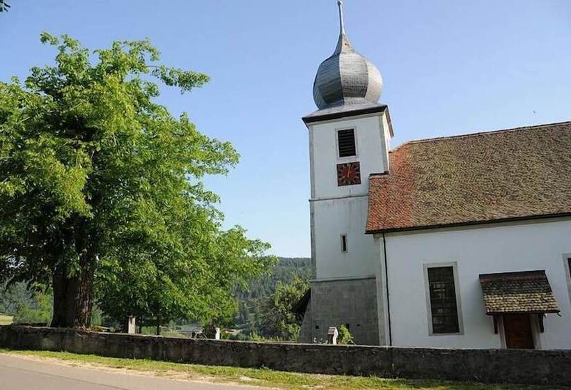 בית מלון כפרי Centre De Sornetan