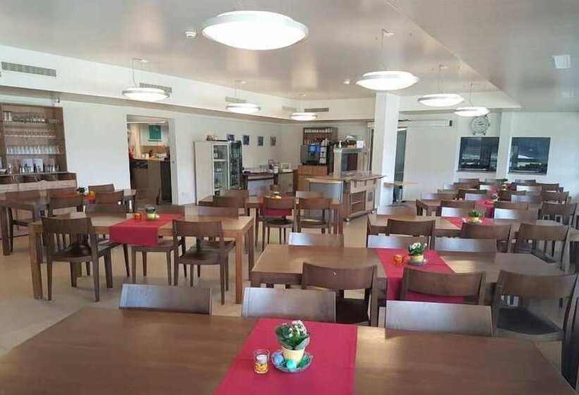 בית מלון כפרי Centre De Sornetan