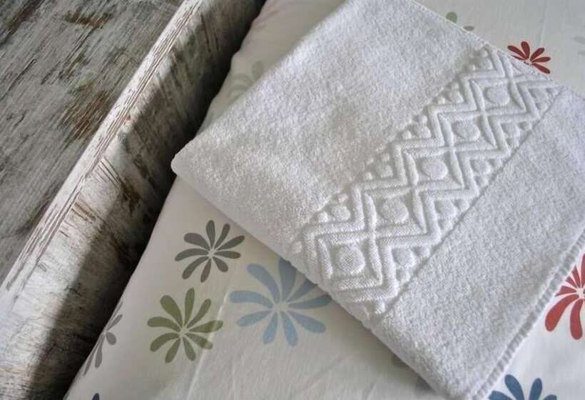 בית מלון כפרי Centre De Sornetan