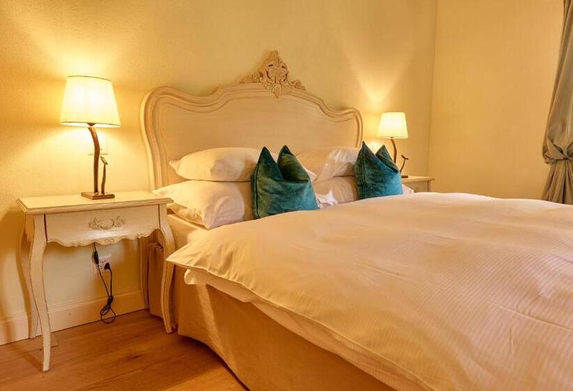 בית מלון כפרי Château Salavaux