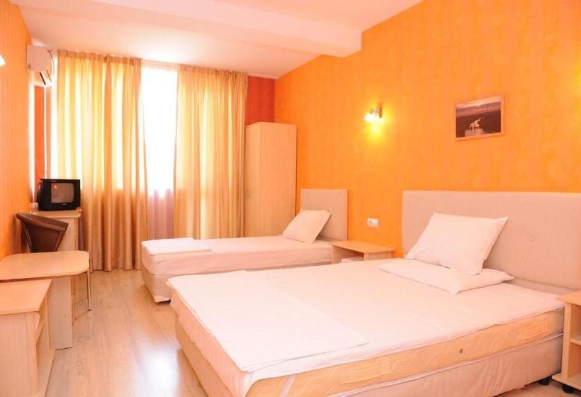 فندق Complex Racic