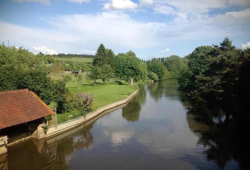 فندق Domaine De La Reposée