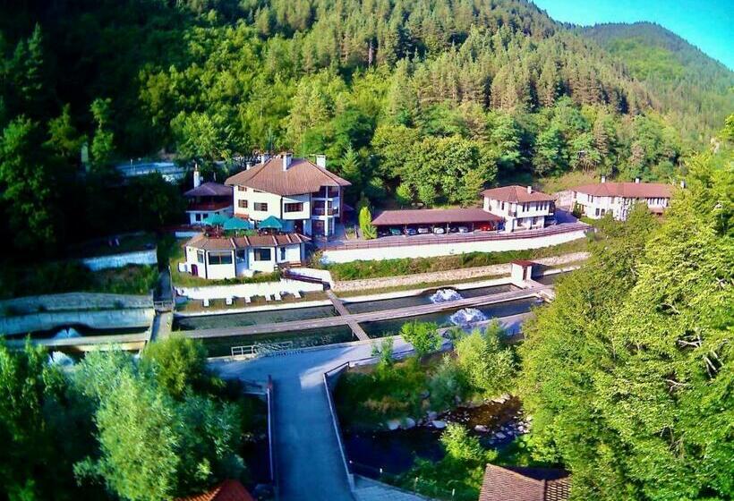 בית מלון כפרי Fisherman S Hut Family