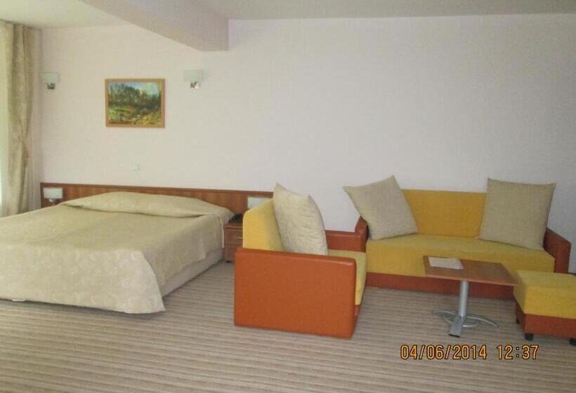 בית מלון כפרי Fisherman S Hut Family