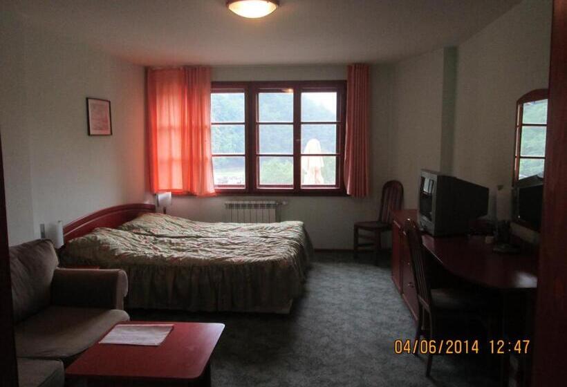 فندق Fisherman S Hut Family