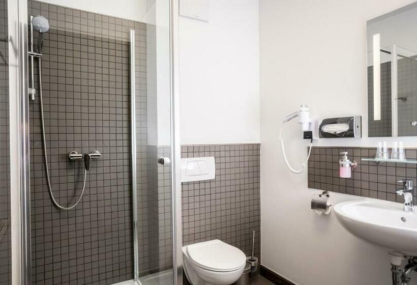 Отель Gut Gnewikow