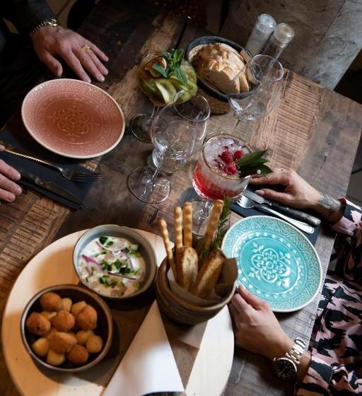 ホテル Hôtel De La Tour