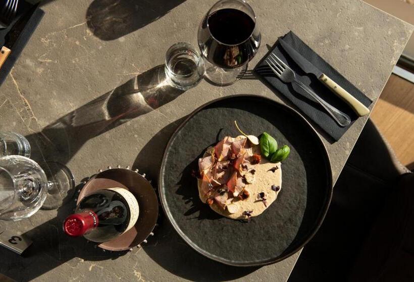 ホテル Hôtel De La Tour