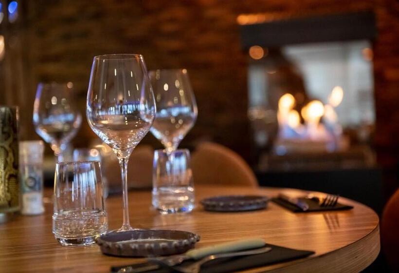 ホテル Hôtel De La Tour