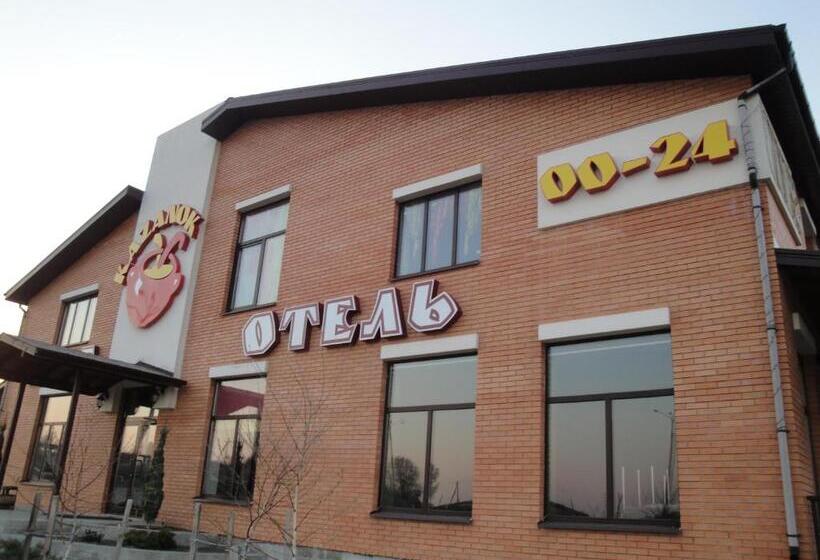 酒店 Kazanok