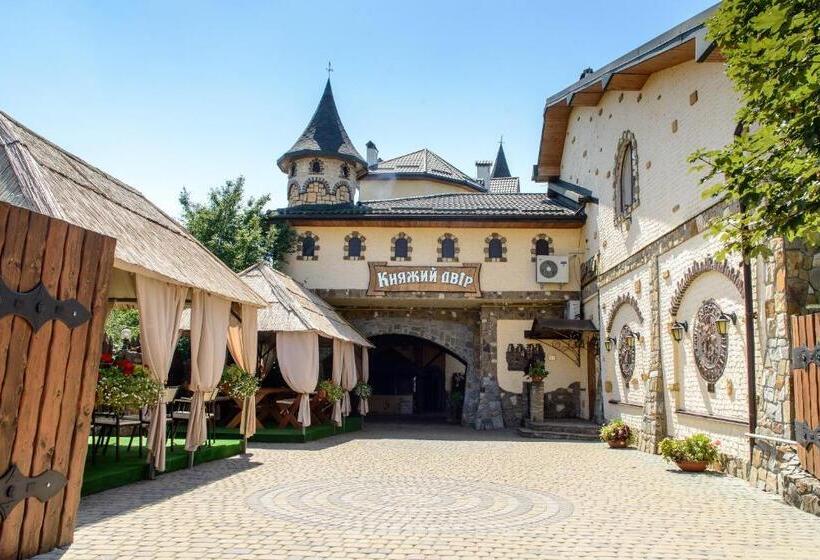 Отель Knyazhyi Dvir