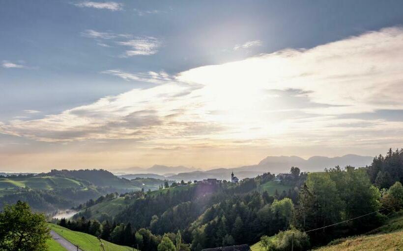 Landgasthof Hotel Menzberg