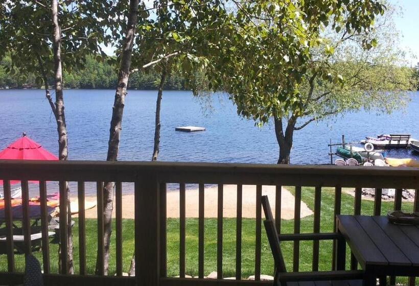 فندق Ogopogo Resort