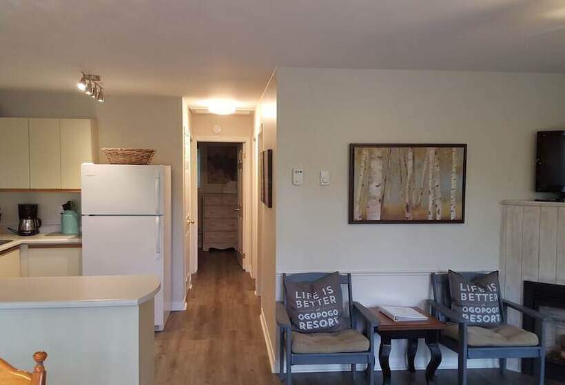 酒店 Ogopogo Resort