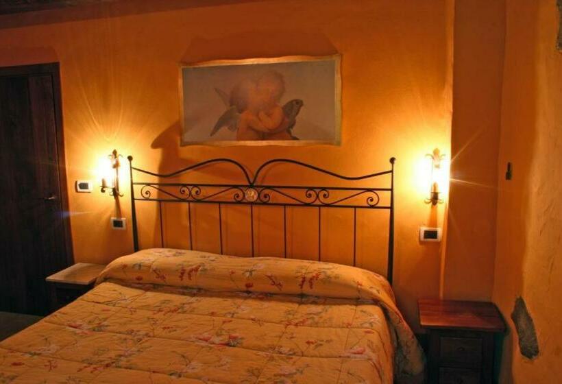 Отель Podere Pian De  Cortini