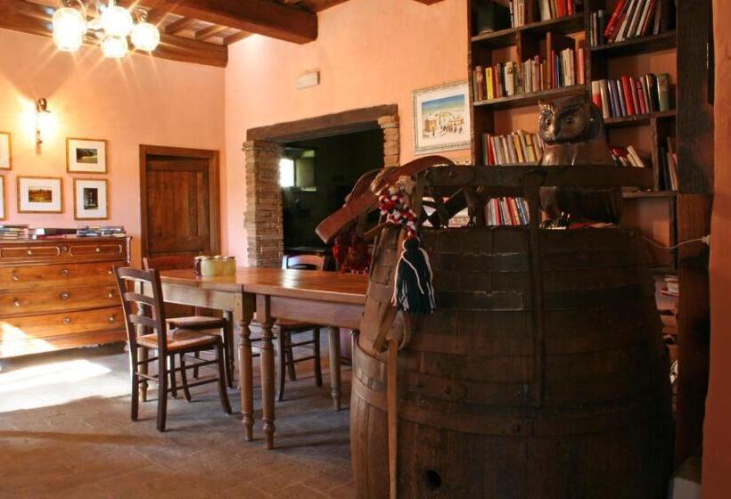 Отель Podere Pian De  Cortini