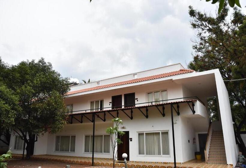 ホテル Poppys Vista